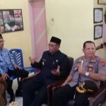 Bersama Kapolres Pelabuhan Belawan, Plt Walikota Medan Hadiri Upacara peringatan Hari Guru ( PGRI) di SMP Negeri 11 Medan 