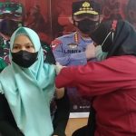 Mahasiswa USN Jalani Vaksinasi Tahap Pertama